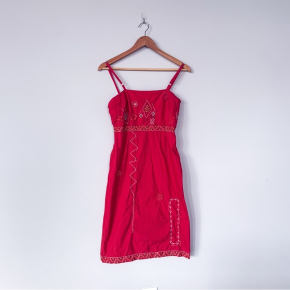 Vintage BCBG Maxazria Red Knee Length Embroidered Open Back Sleeveless Dress - Picture 1 of 16